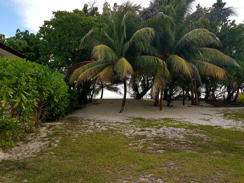 Villa Admiral Grand Anse  Exteriör bild